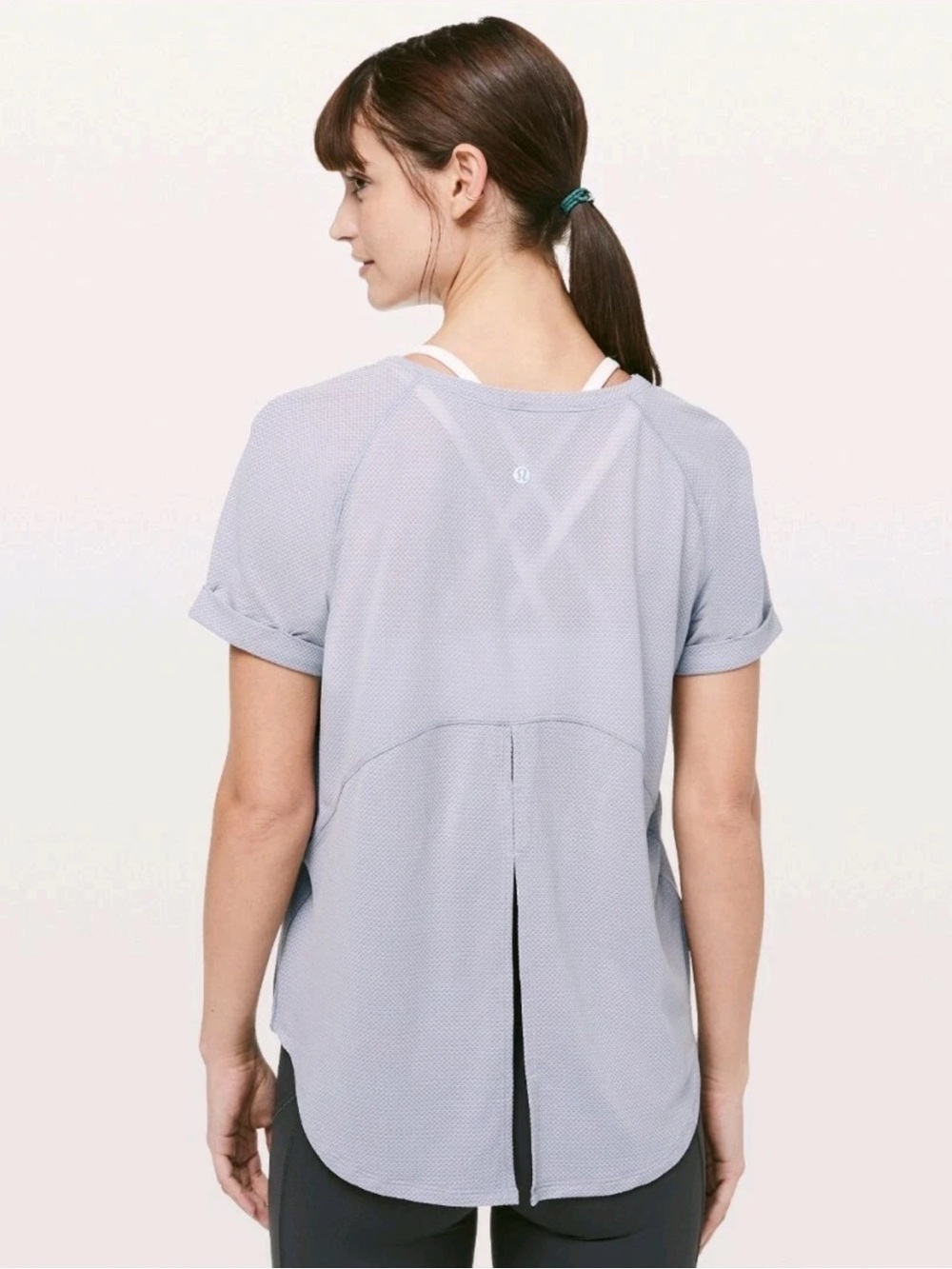 Lululemon Open Up Tie Back Tee in Lavender, Size 2